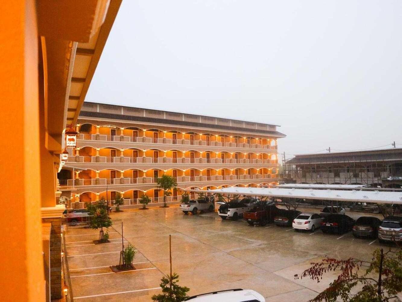 Capital O 75521 Sang Siri Apartment Samut Songkhram Екстер'єр фото